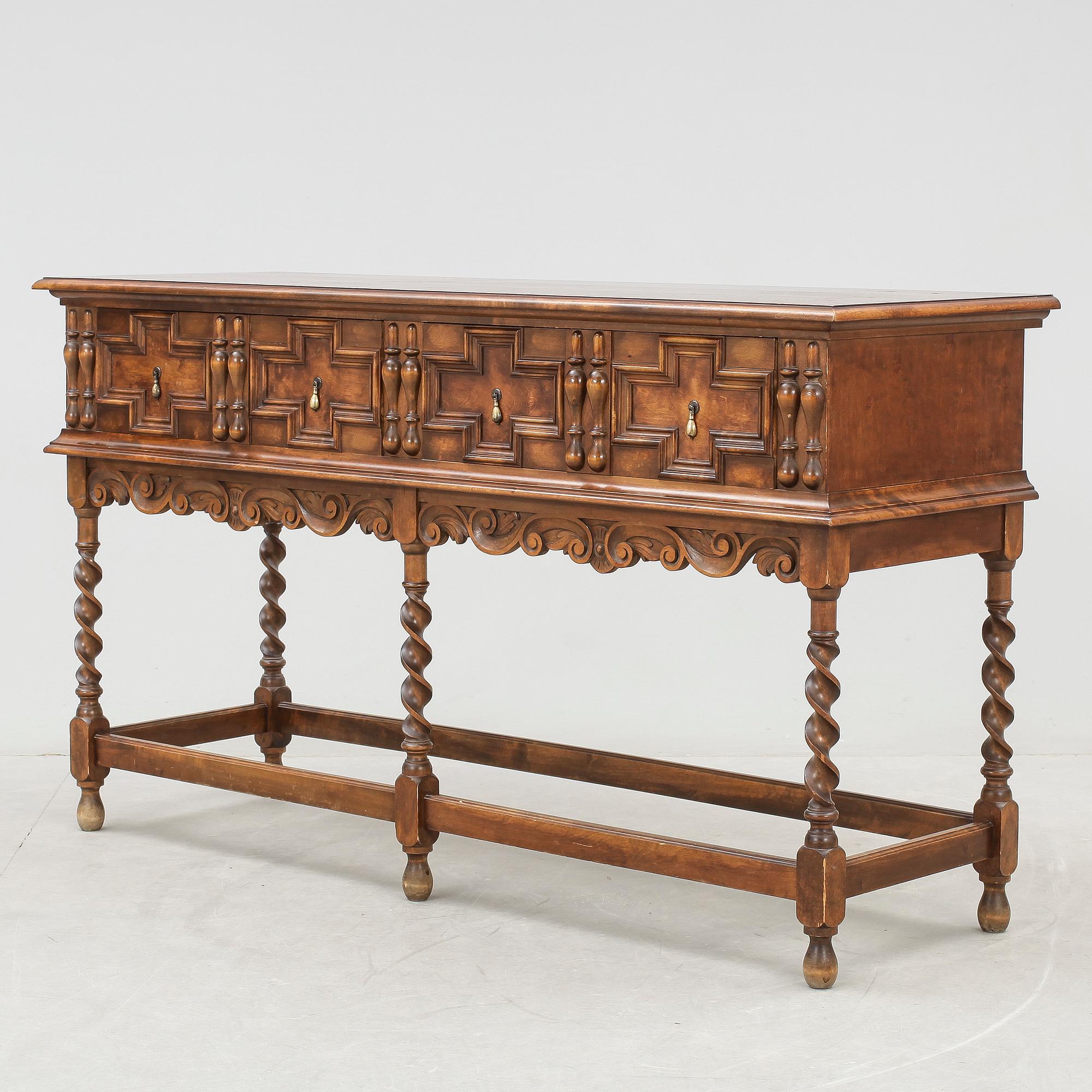 SIDEBORD, barockstil, 1900-talets andra hälft.