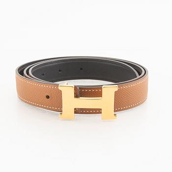 Hermès, a leather belt Constance 2021.