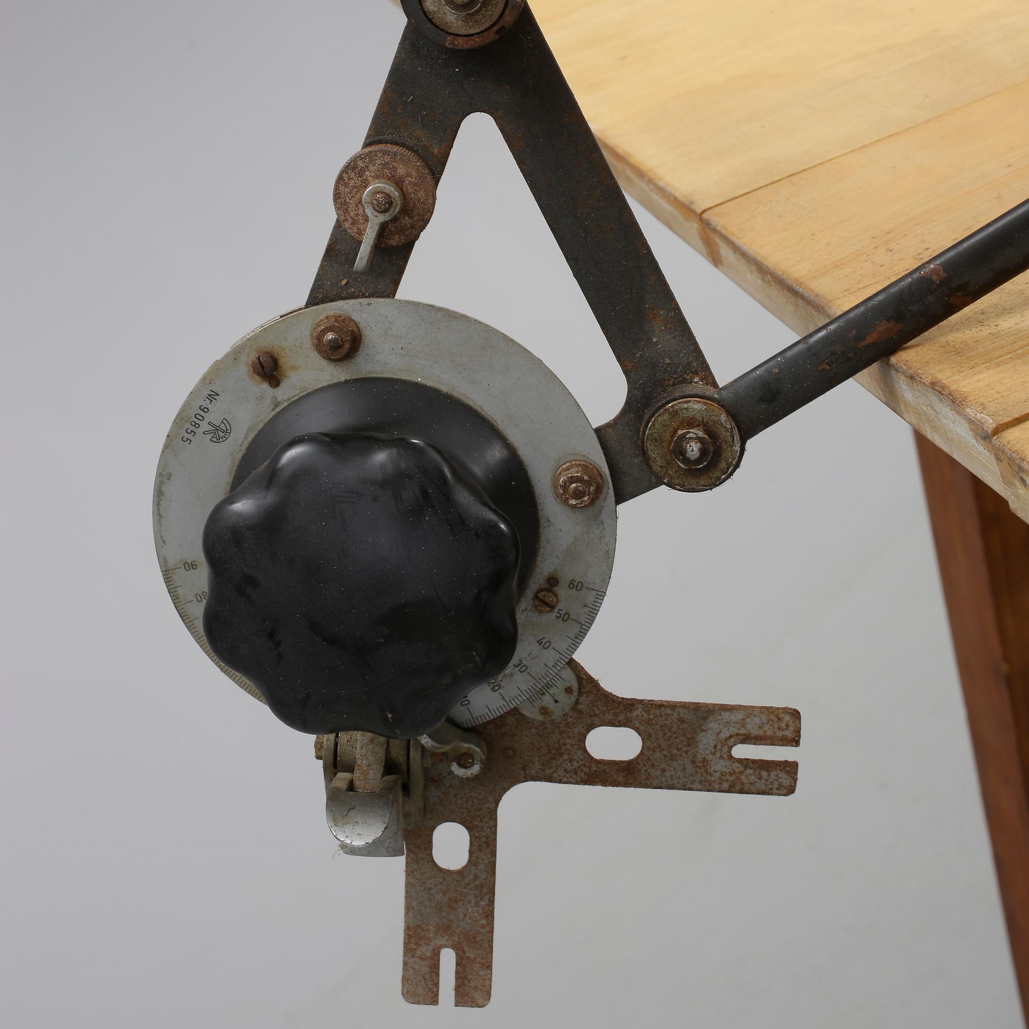 ARKITEKTBORD, omkring 1900-talets mitt.