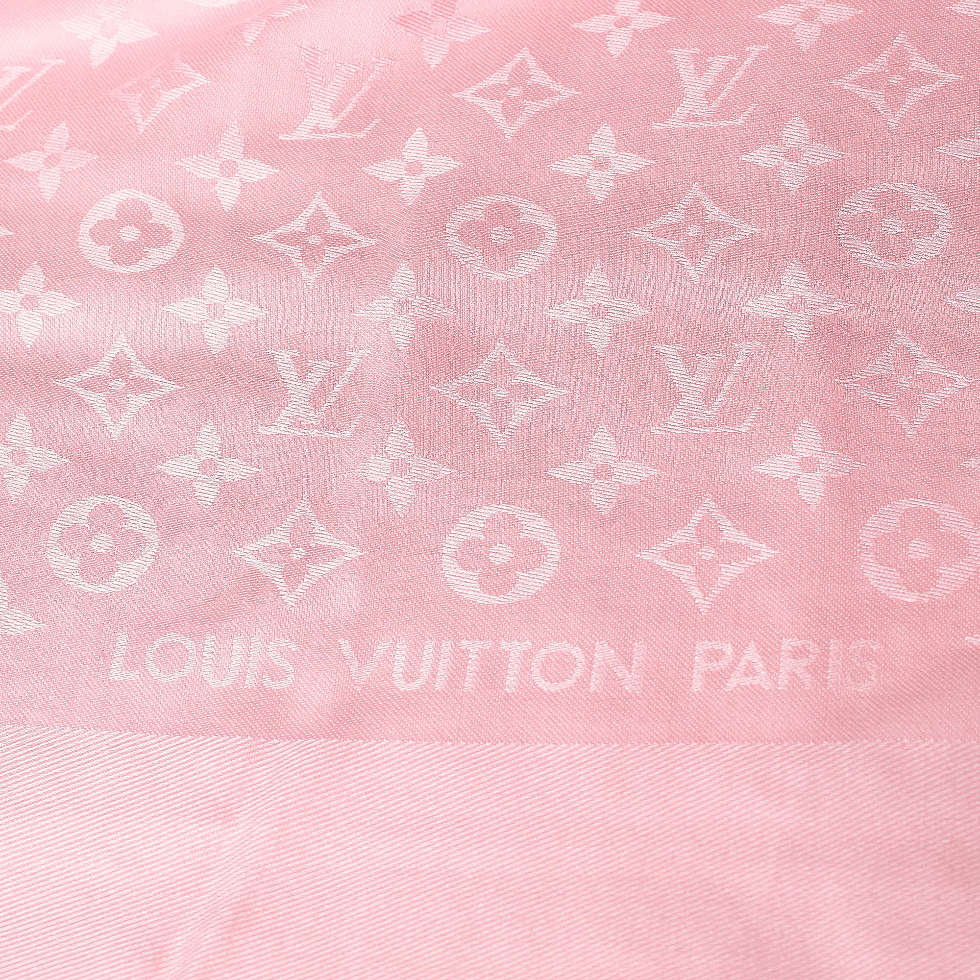 SJAL, Louis Vuitton.