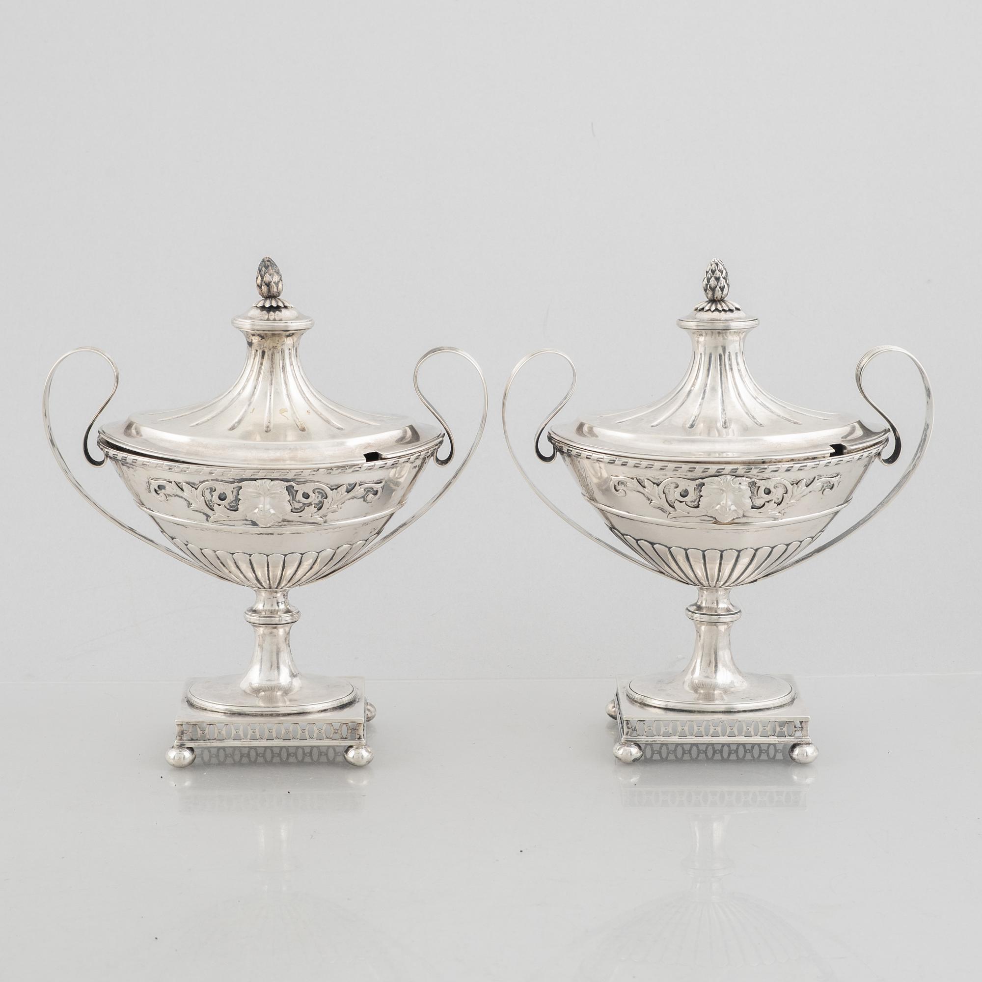 A pair of Swedish silver sugarbowls, mark of Samuel Pettersson, Linköping 1887.