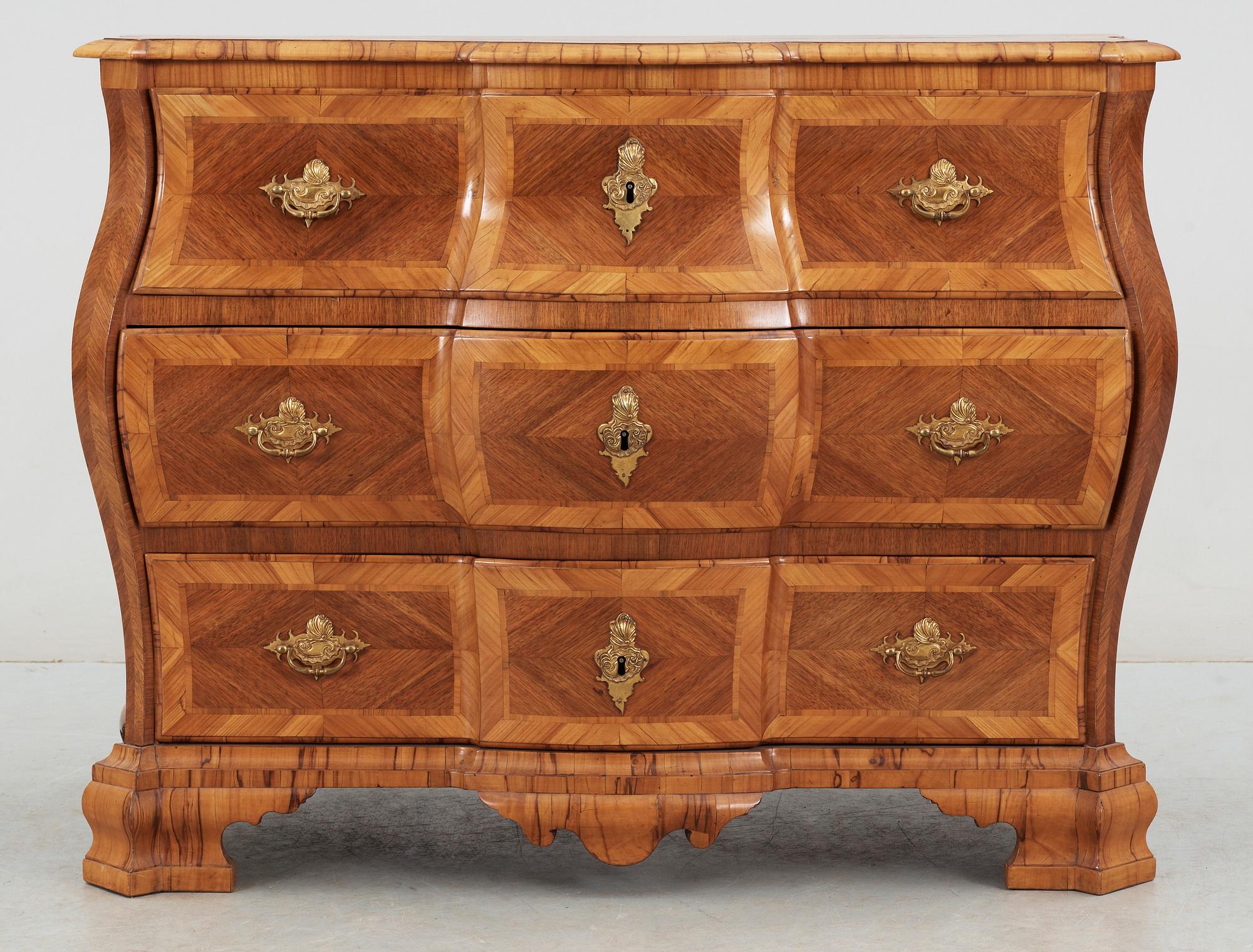 BYRÅ, senbarock/rokoko, 1700-talets mitt.