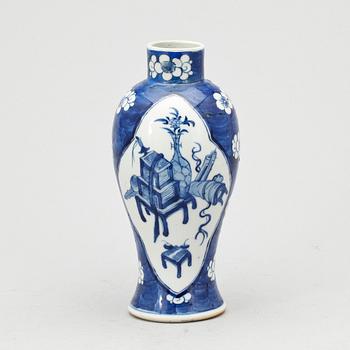 VAS, porslin, Kina, 1800-tal.