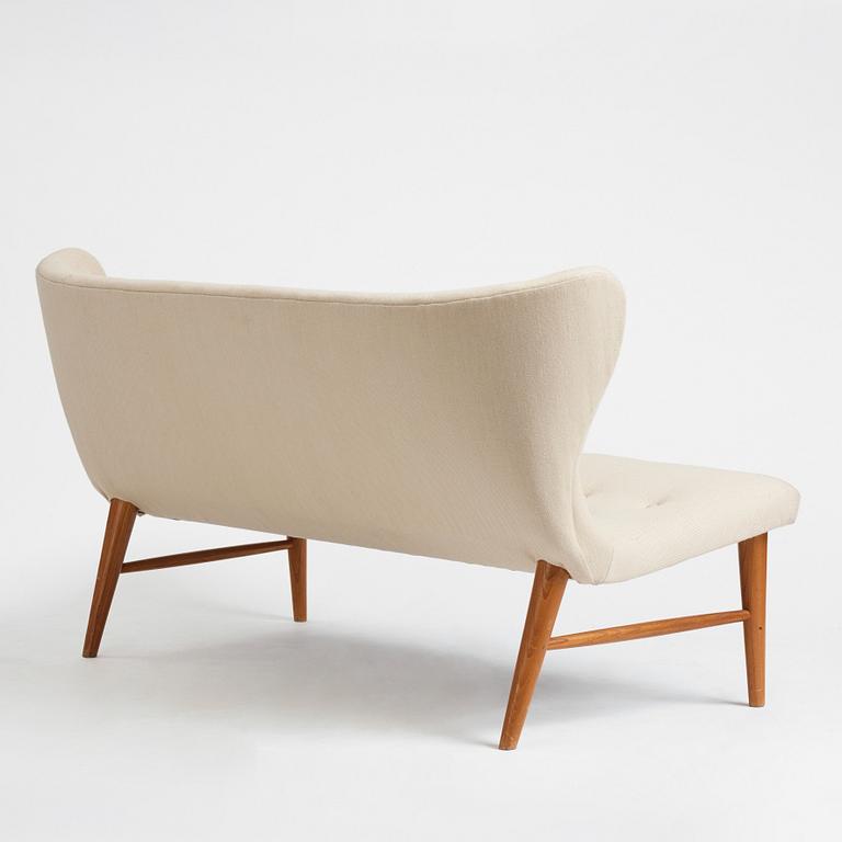 Erik Bertil Karlén, a Swedish Modern sofa for Firma Rumsinteriör, Stockholm 1940's.