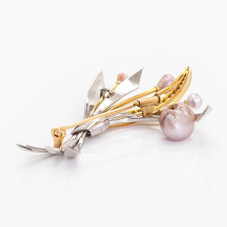 A.Tillander, a brooch in palladium, 18K gold with diamonds set in platinum  and cultured pearls.