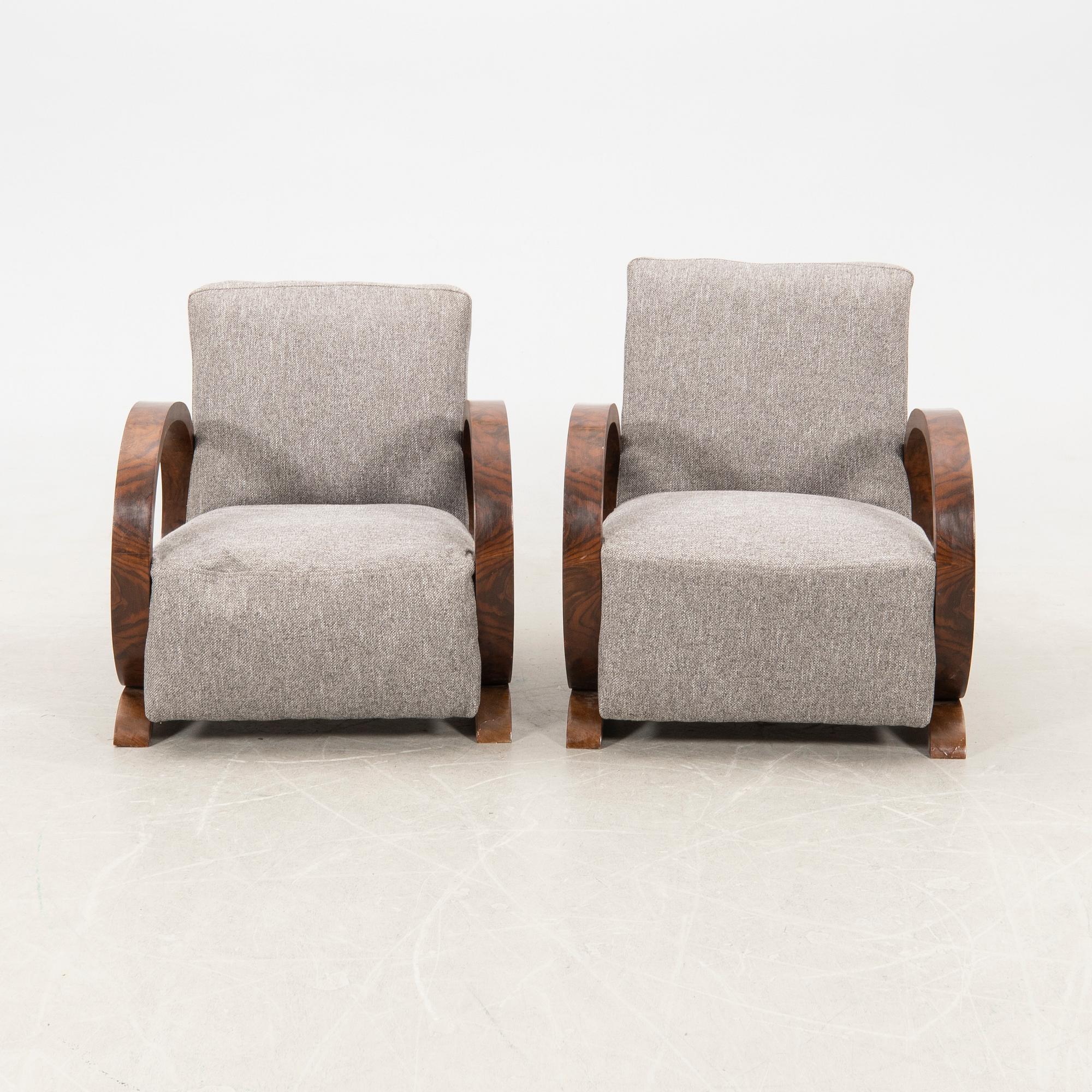 Armchairs, a pair of Art Deco from the first half of the 20th century.