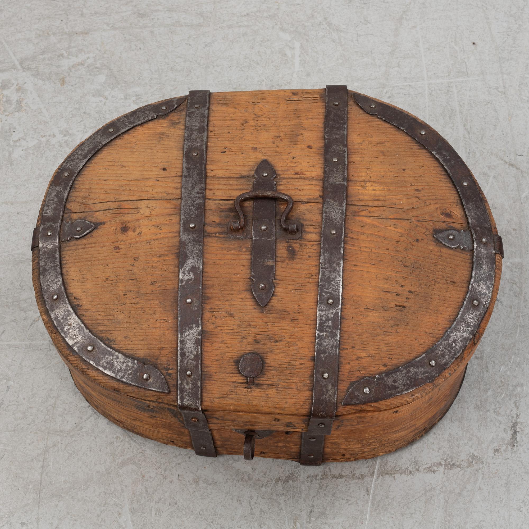 Two pine boxes, 19th Century.