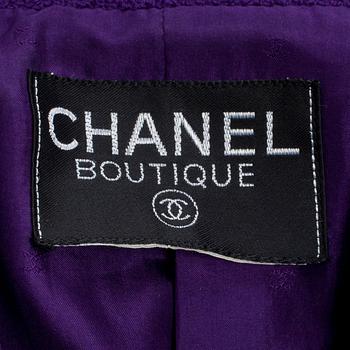 CHANEL, tvådelad dräkt bestående av kavaj samt kjol.