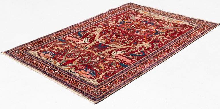 A semi-antique pictoral Doroksh rug, North-East Persia (Iran), ca 200 x 131 cm.