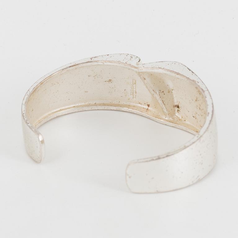 LAPPONIA, bangle and necklace.