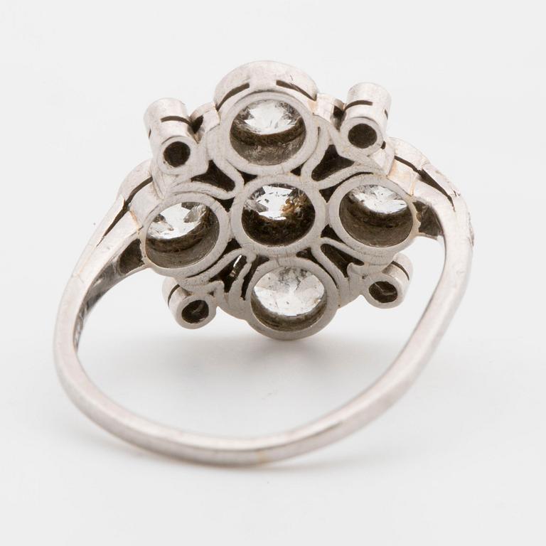 Ring with old-cut diamonds ca 1.60 cts. WA Bolin, Stockholm, 1927.