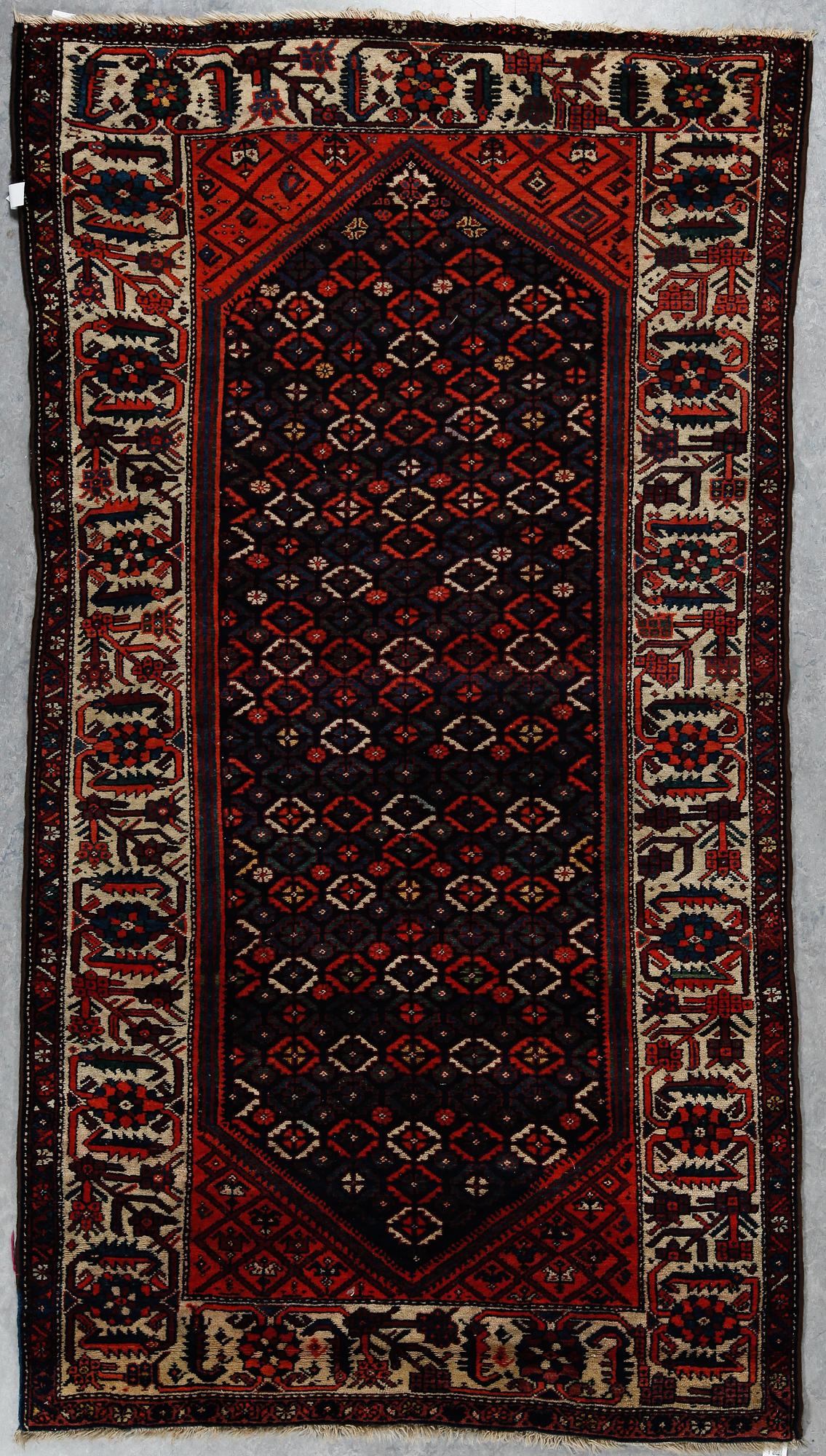 MATTA, old Kermansha. Ca 272 x 149 cm.