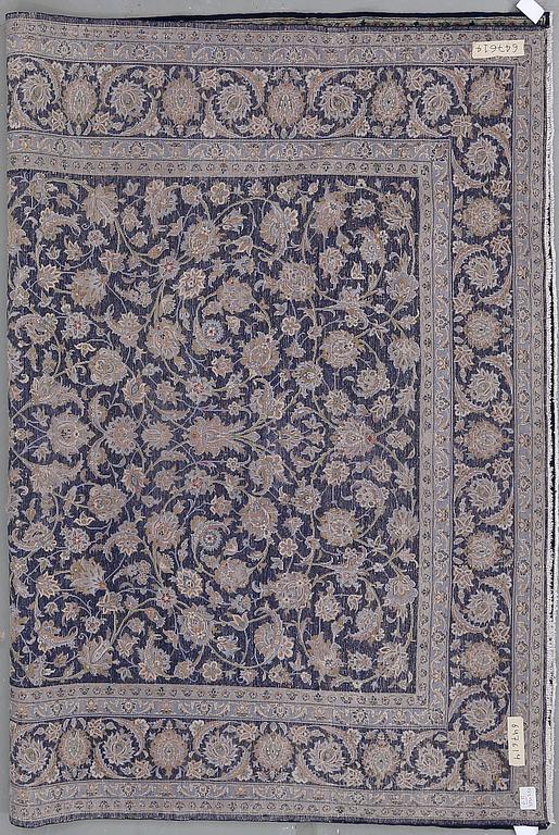 A CARPET, a Kashan, ca 350-354 x 249,5-255,5 cm, signerad Kashan Nr: 148  Rjaei.