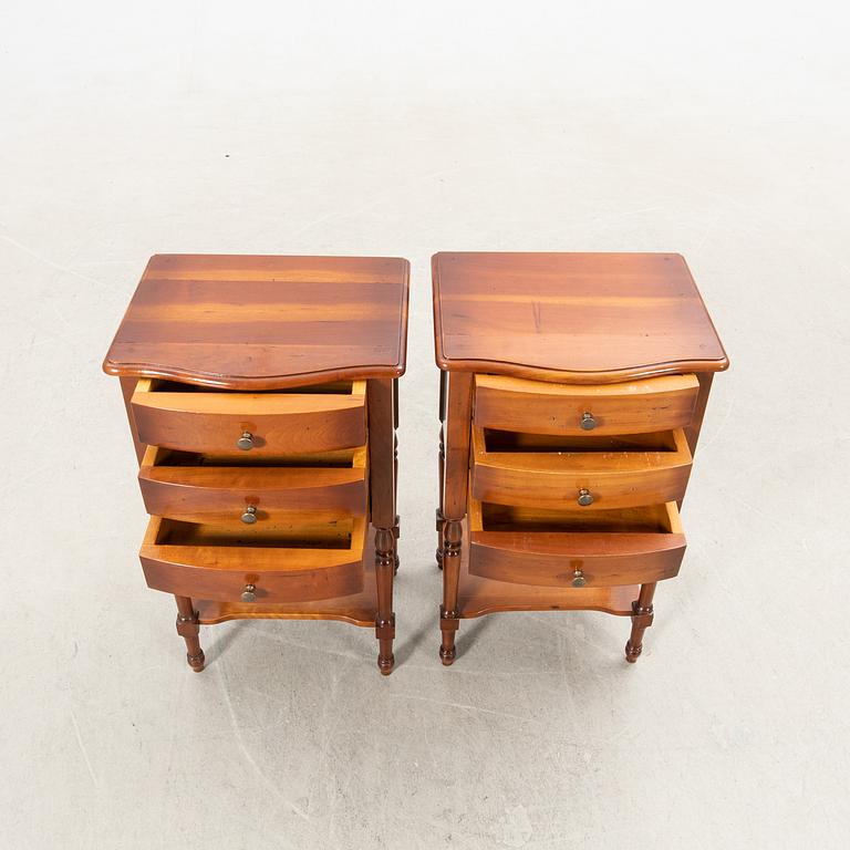 Sängbord, ett par, 1900-talets första hälft.