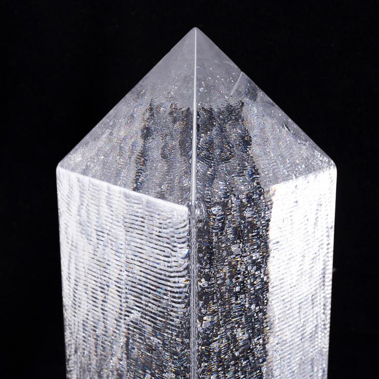 BERTIL VALLIEN, a cast glass sculpture, Kosta Boda, Sweden, Studio edition 18/200.