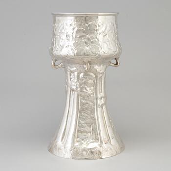 EMIL O MÖLLER, större pokalvas, silver, jugend, Malmö, 1908.