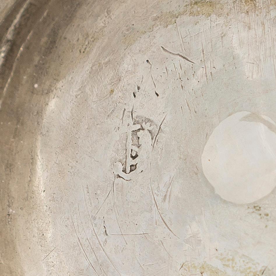 Skål, silver, 1700-tal, oidentifierade stämplar.