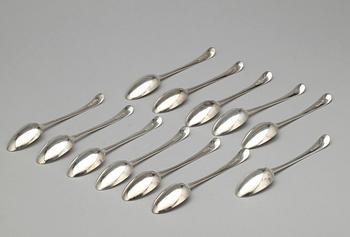 SKEDAR, 8 +12, silver, London, 1781. Totalvikt ca 840 gram.