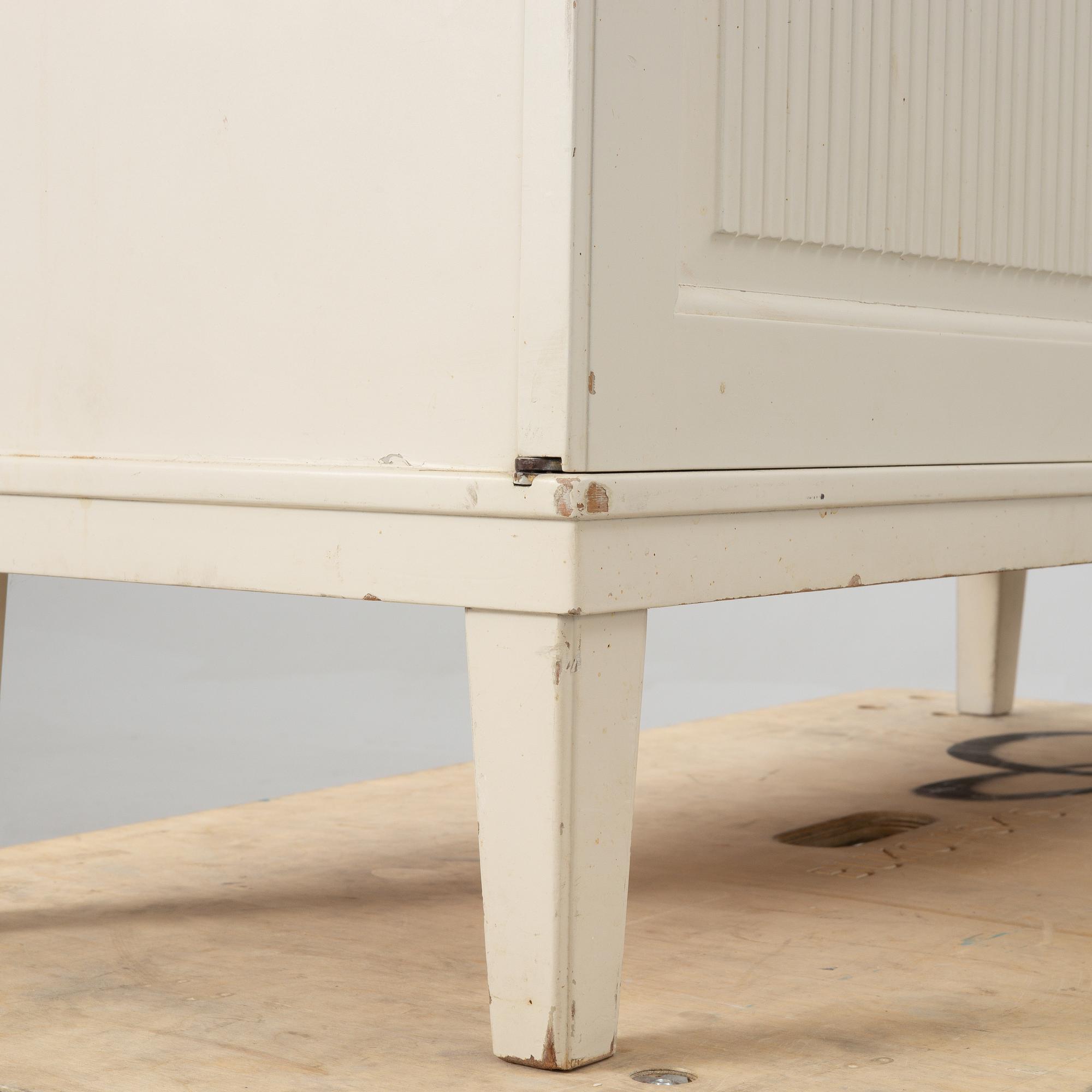 Carl Malmsten, skåp, "Herrgården", Bodafors, daterat 1960.