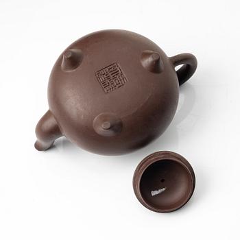 Zhou Guizhen, A brown yixing teapot, China, 1980/90s.