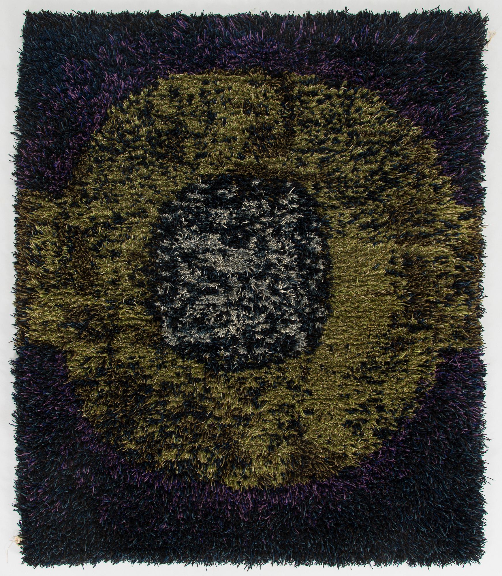 Liisa Ruusuvaara, ryijy, malli Neovius, 1960-luku. Noin 150 x 125 cm.