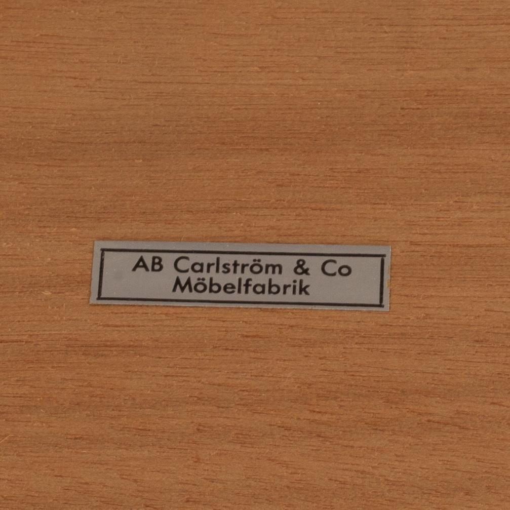 SÄNGBORD, ett par,  AB Carlström & Co Möbelfrabrik. 1900-talets mitt.