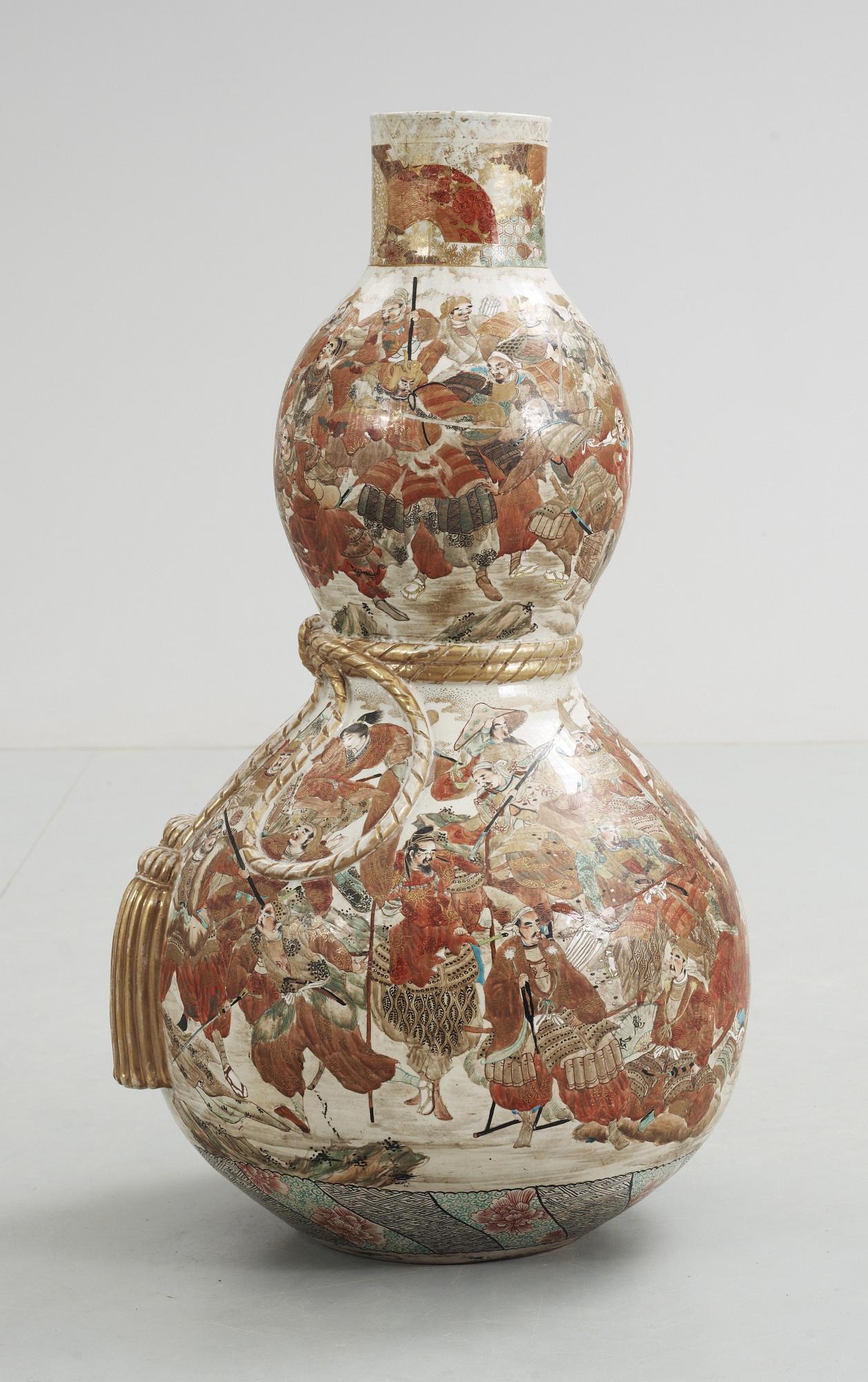 VAS, satsuma. Japan, Meiji (1868-1912).