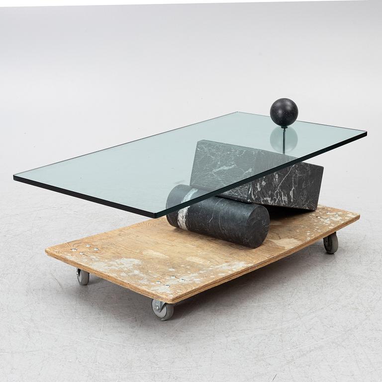 A coffee table, late 20th century.