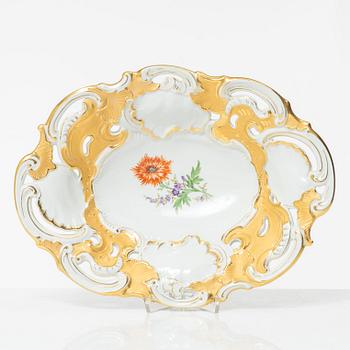 Meissen, a porcelain bowl, Germany 1934-45.