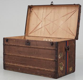 LOUIS VUITTON, a brown trunk, late 19th century.