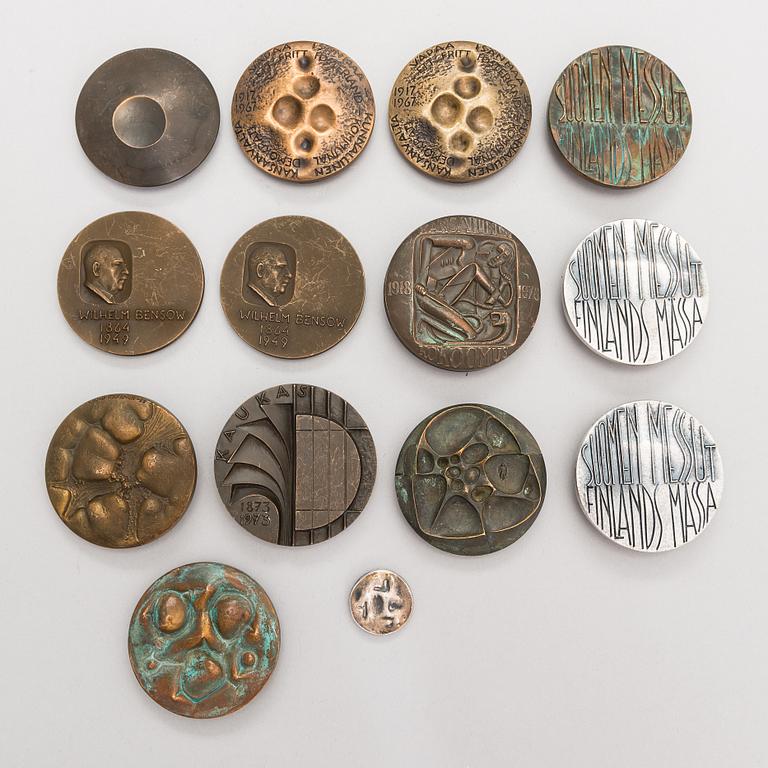 Medaljer, 14 st, brons och silver, Finland 1900-talets senare hälft.