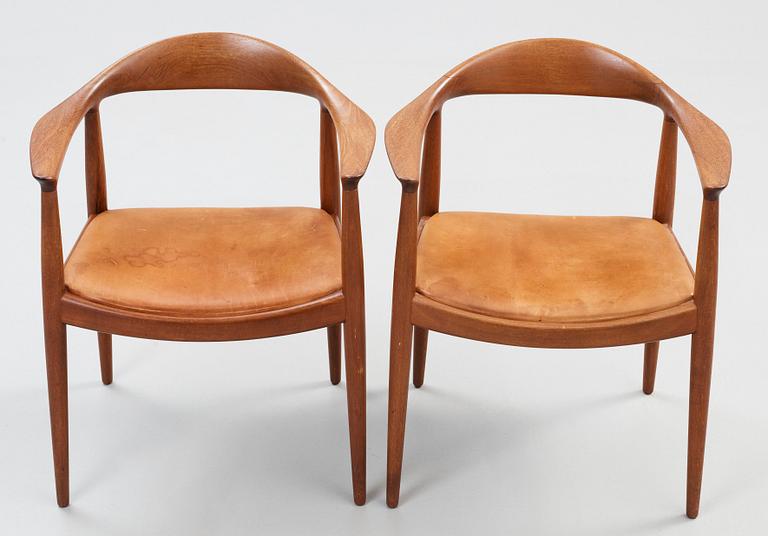 HANS J WEGNER, "The Chair", ett par, Johannes Hansen, Danmark, 1950-60-tal.