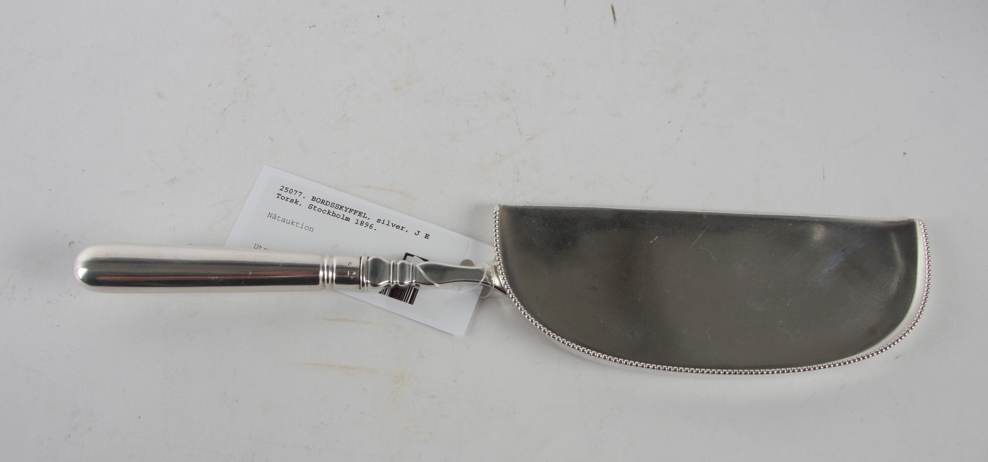 BORDSSKYFFEL, silver, J E Torsk, Stockholm 1896.