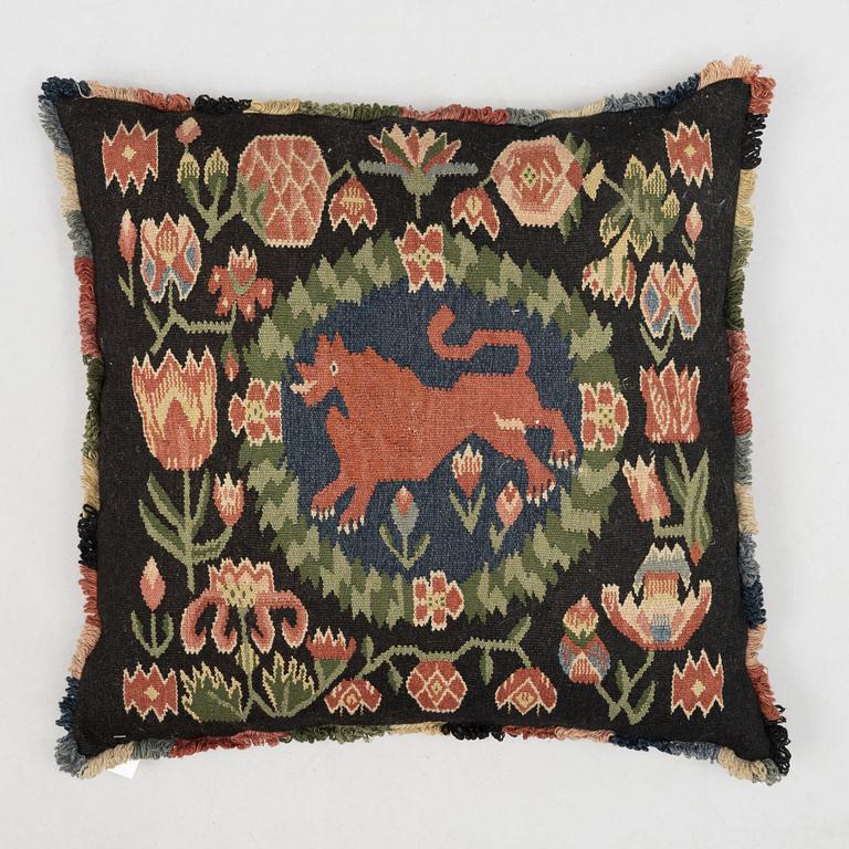 Jynne "Rött Lejon", flamskväv, 50 x 55 cm, Skåne, omkring år 1900.