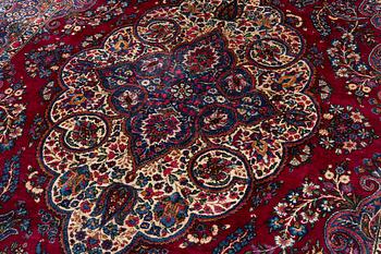 A Kerman carpet, c. 365 x 265 cm.