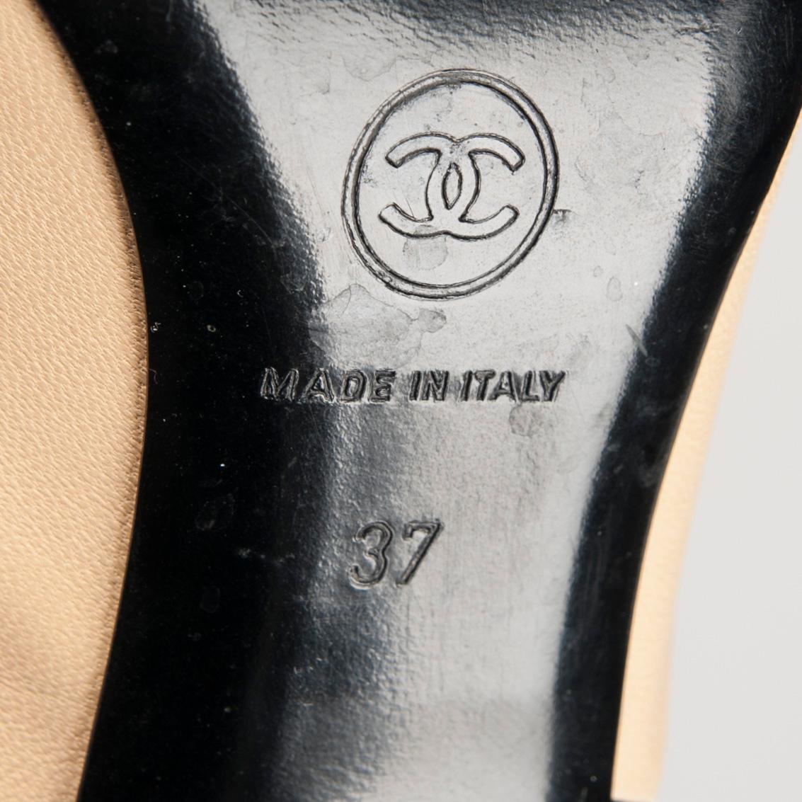 KENGÄT, Chanel.
