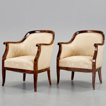 FÅTÖLJER, ett par, tidigt 1900-tal.