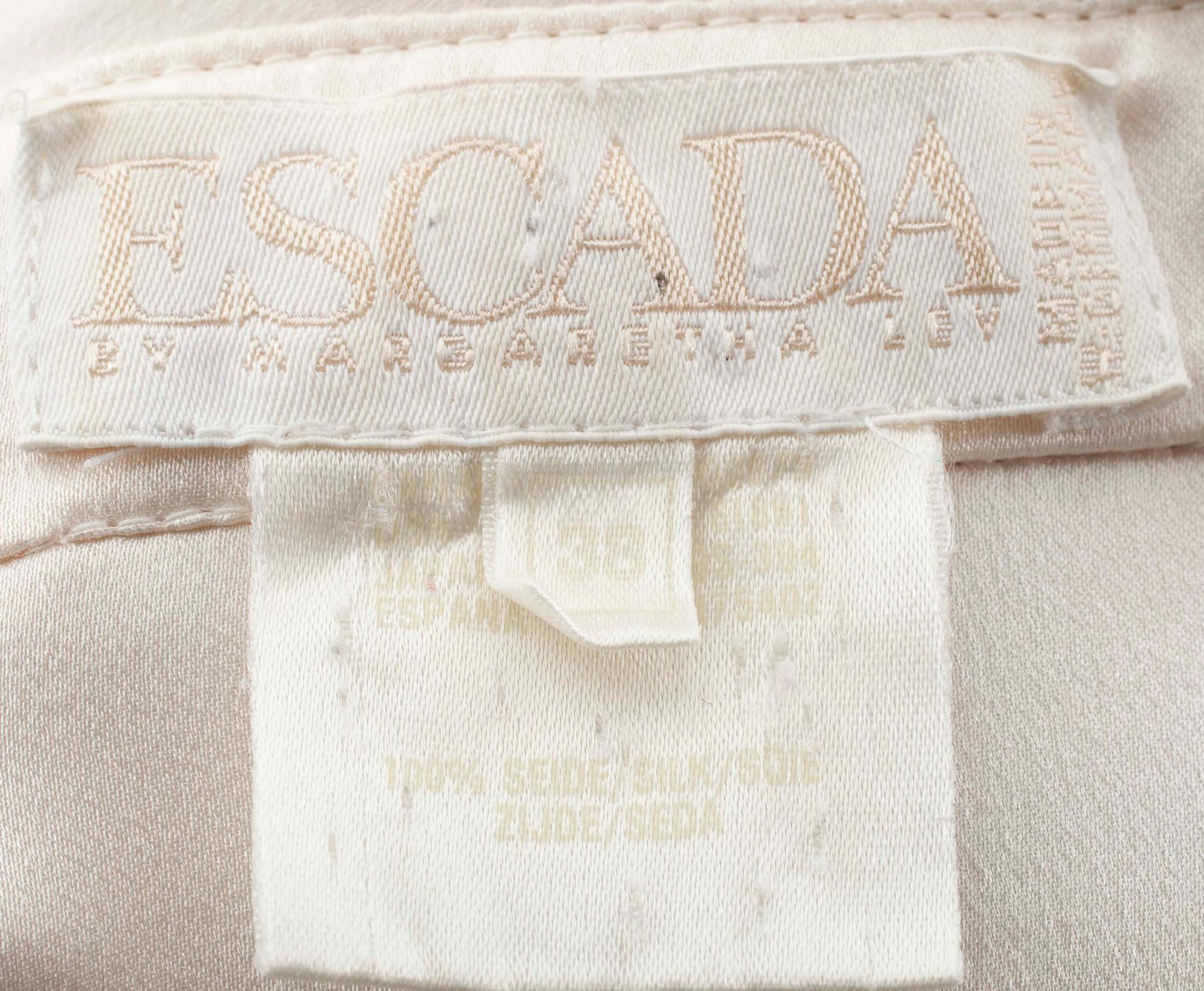 BLUS, Escada.