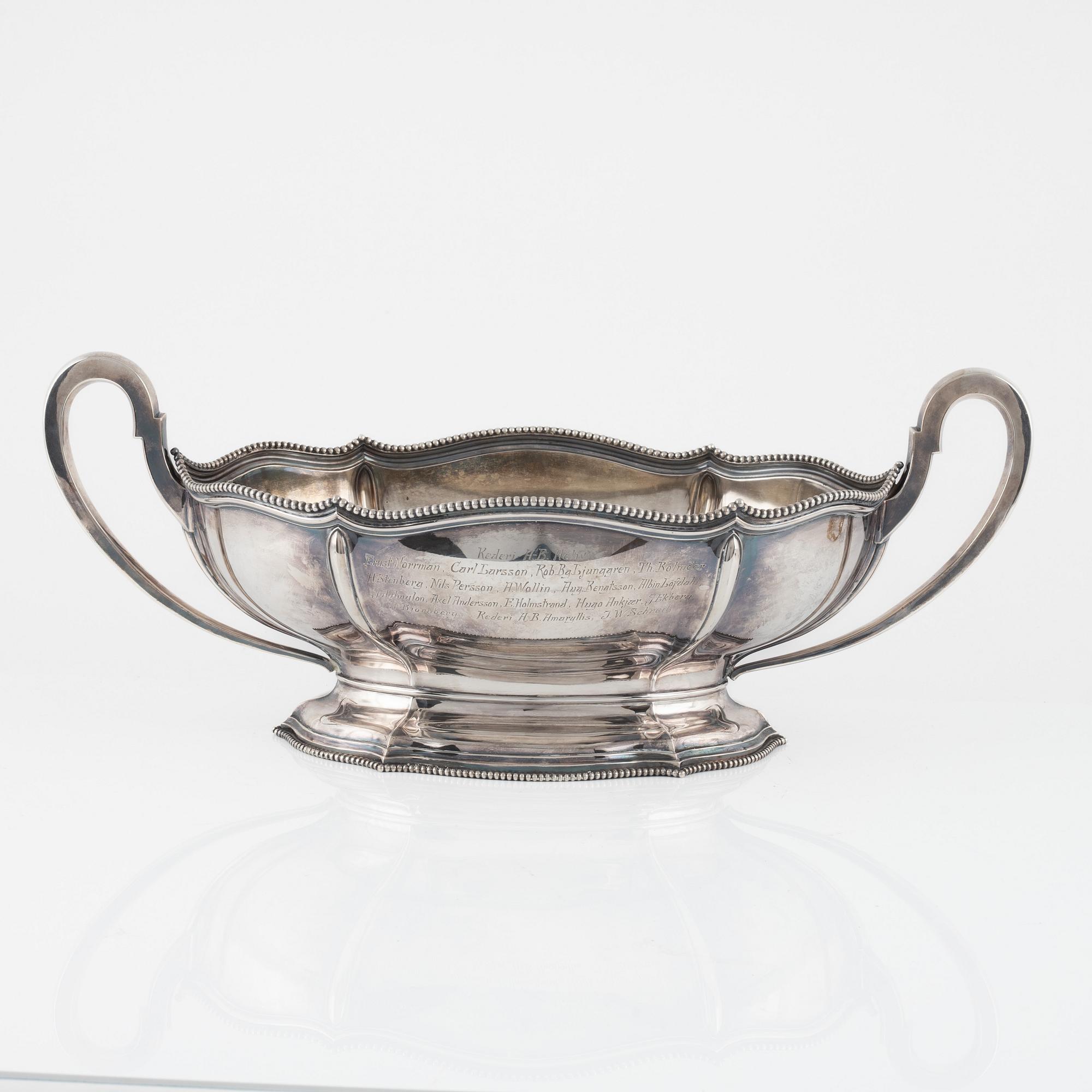 A silver jardiniere, Axel Larson, Helsingborg, 1916.
