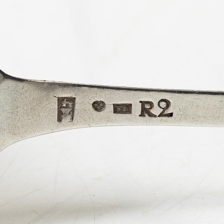 Matskedar, silver, 11 st, äldre modeller, 1789-1848.