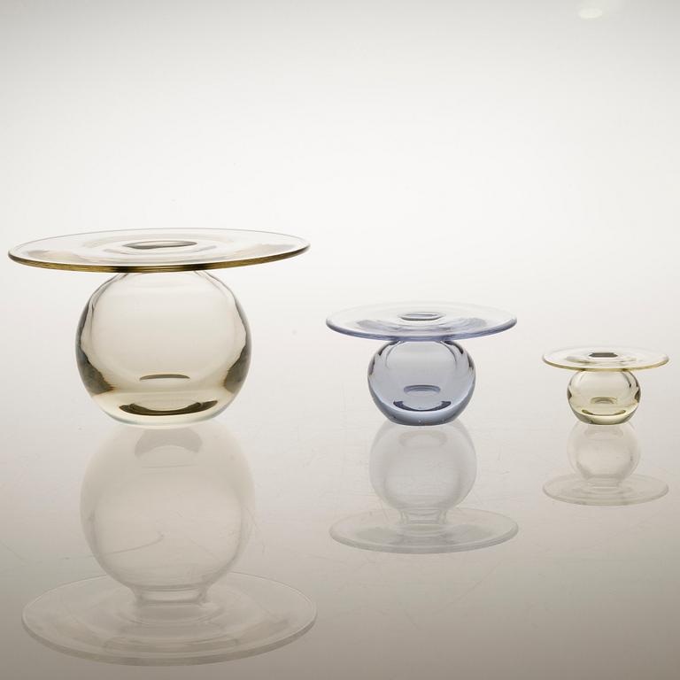 NANNY STILL, Three "Saturnus" glass vases signed Nanny Still Riihimäen Lasi Oy.