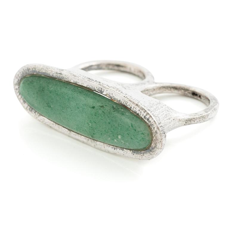 PA Lundahl-Terrs, a ring, silver with quartz, Växjö 1966.
