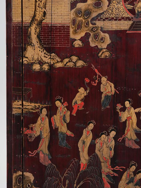 Skåp, förgyllt och rödlackerat. Qingdynastin, 17/1800-tal.