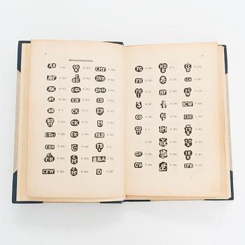 Böcker, 3 st, om silver, Narva, Nyen, S:t Petersburg, Baltikum och Reval. Av L. Bäcksbacka, W. Neumann, A. Friedenthal.