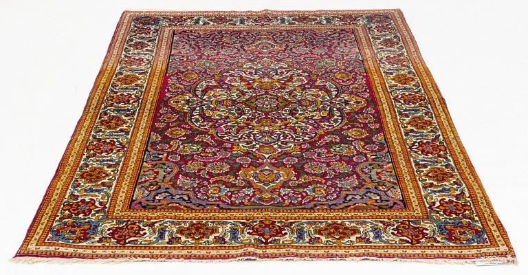 A semi-antique Mobarakeh-Esfahan rug, ca 215 x 137 cm.