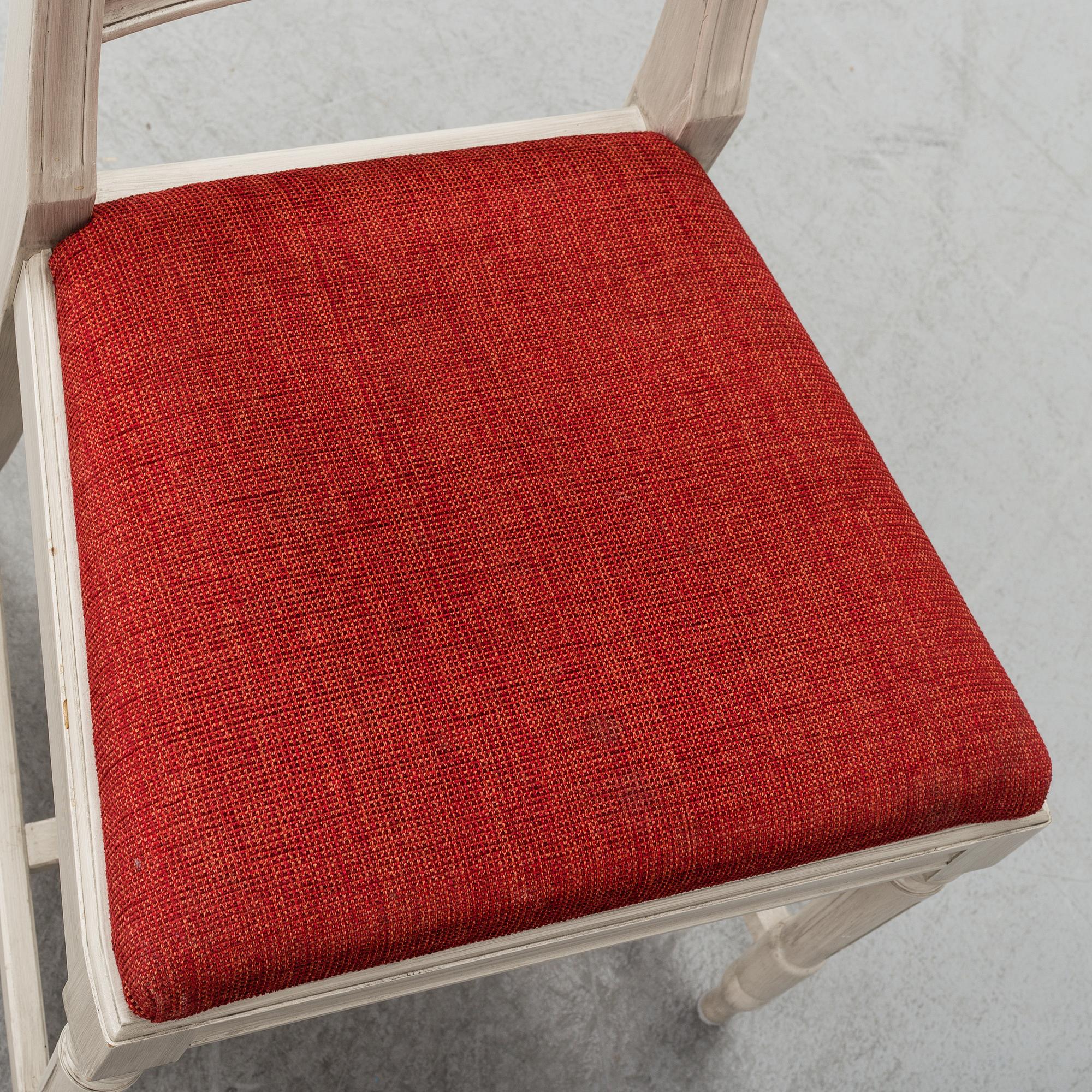 Eight late 20th century Gustavian style chairs.