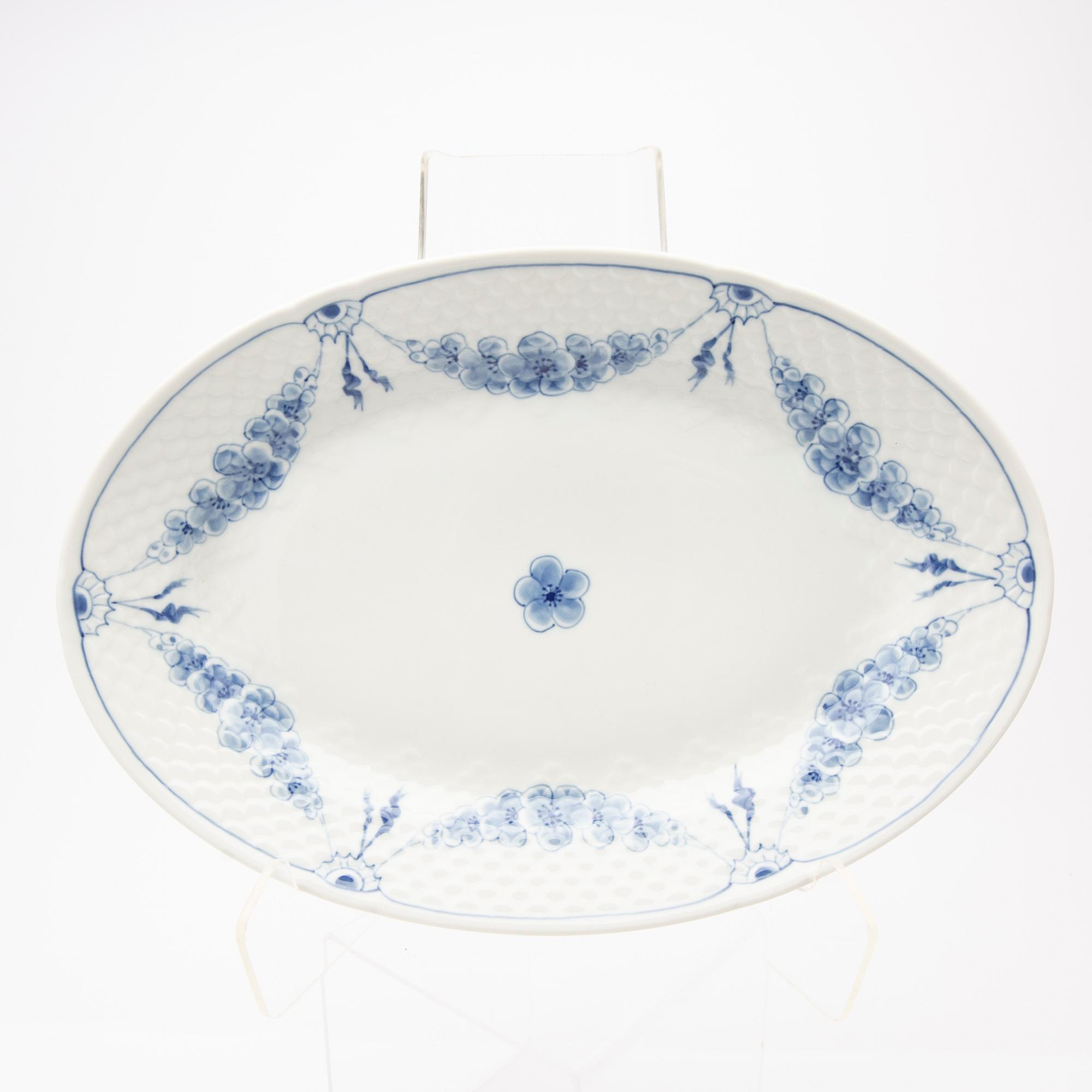 Bing & Grøndahl, Service pieces, 42 pcs, "Empire", Denmark.