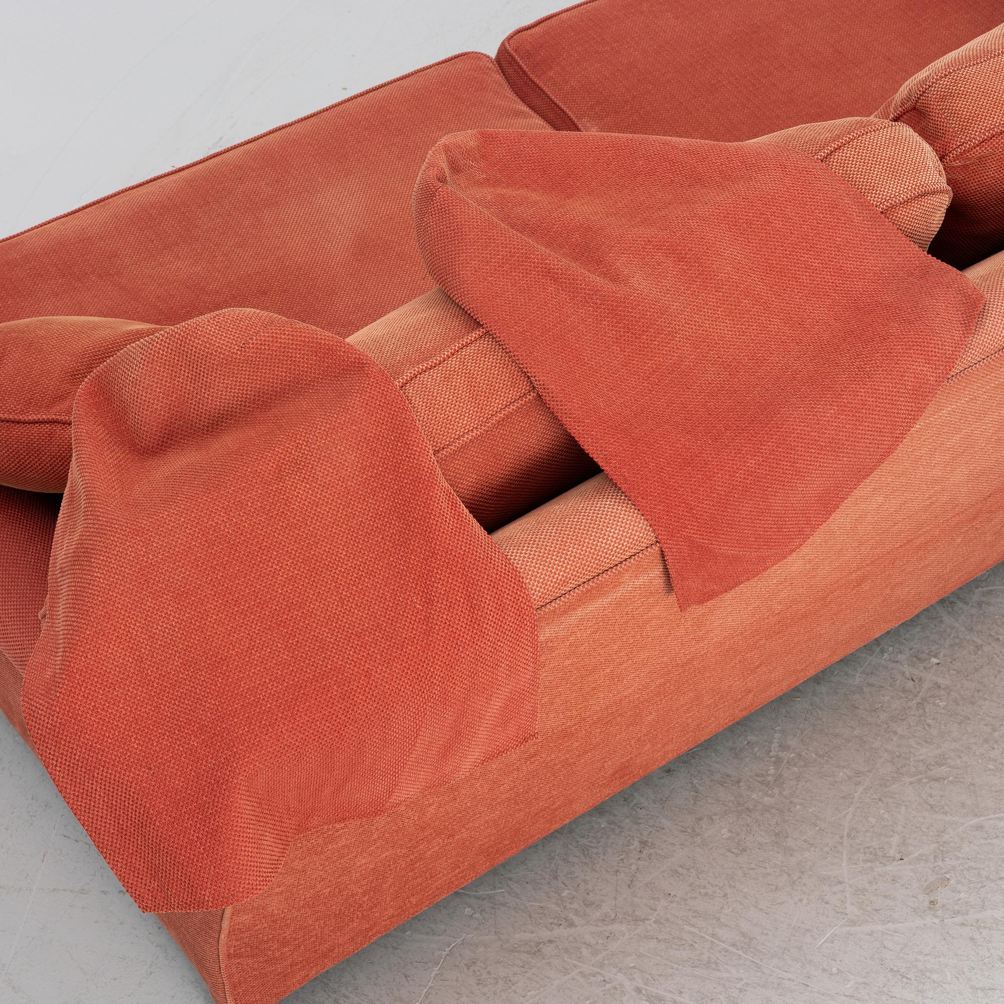 Soffa med fotpall, howardmodell, samtida.