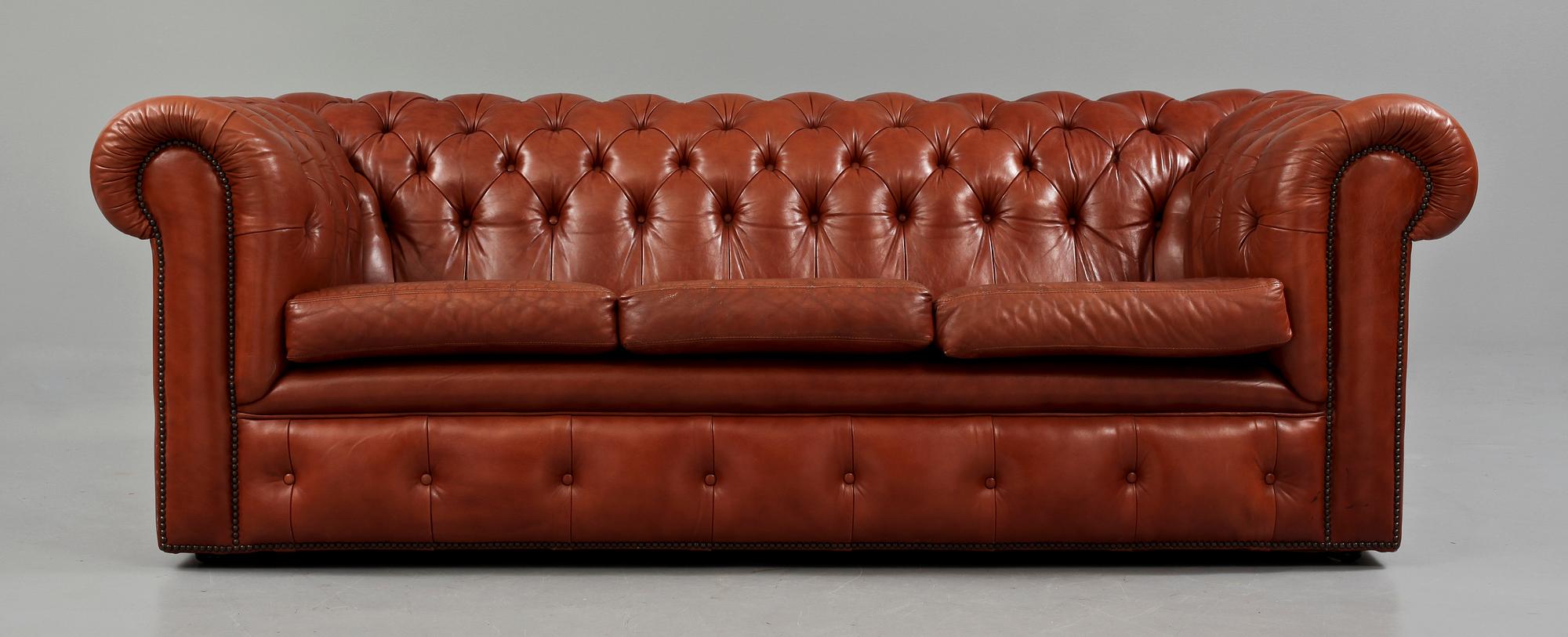 SOFFA, Chesterfield-modell, 1900-talets andra hälft.