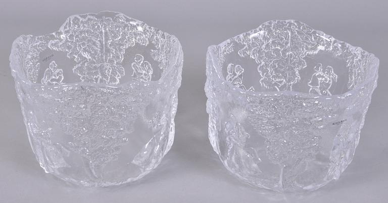 SKÅLAR, 2 st, glas, "Sverigeskålen", Kosta Boda.